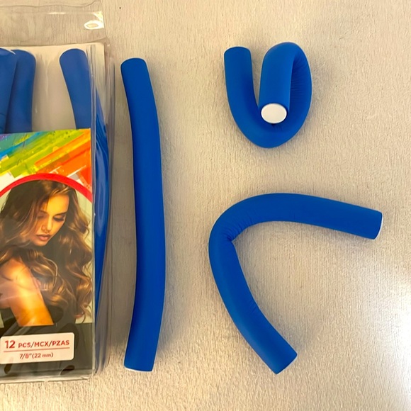 Soft Curlers for Voluminous Waves - Picture 3 of 3